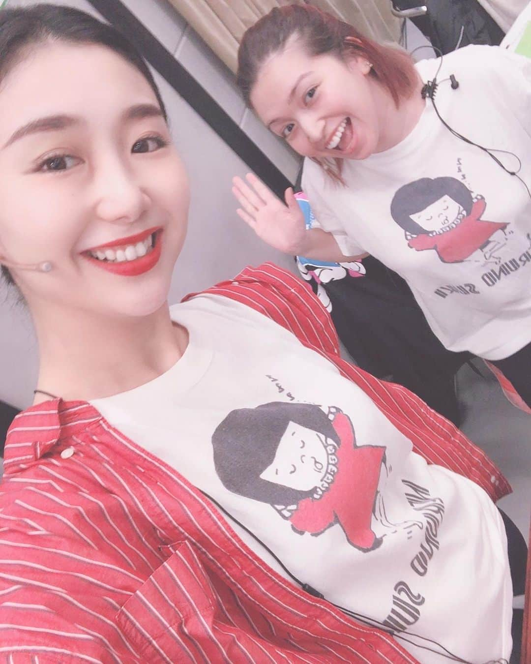 まりゑさんのインスタグラム写真 - (まりゑInstagram)「まりゑ広告Tシャツ大活躍中な『リューン』稽古場😴  #まりゑ広告 まりゑ広告HP☞ https://t.co/82zVhASmW4?amp=1 #まりゑ広告tシャツ  #ダンドイ舞莉花 #愛用  #オリジナルtシャツ #まりゑイラスト組  #リューン #まりゑ」5月22日 10時20分 - manmarumarie