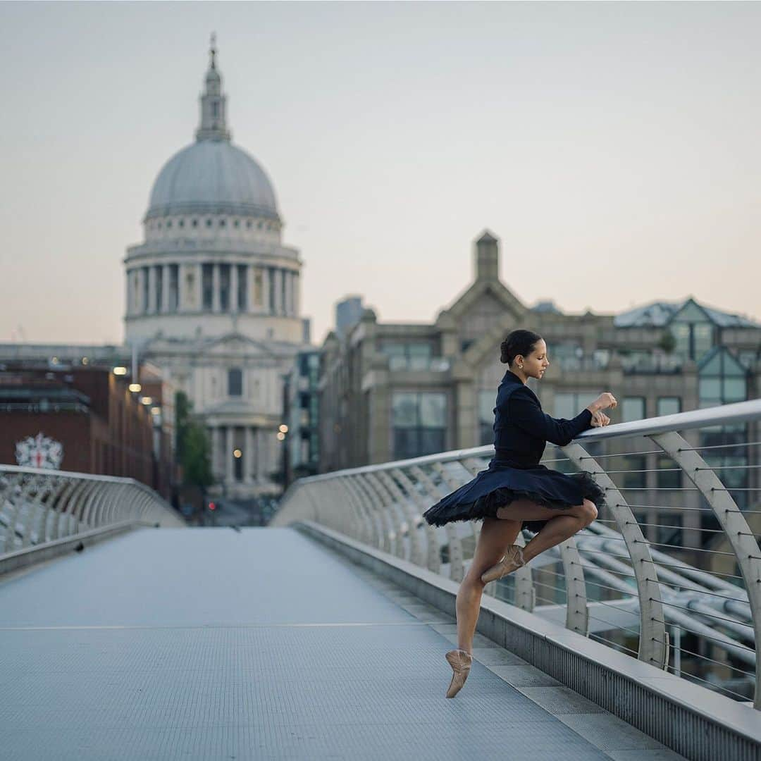 ballerina projectさんのインスタグラム写真 - (ballerina projectInstagram)「Francesca Hayward in London. #ballerina - @frankiegoestohayward #millenniumbridge #stpaulscathedral #london #ballerinaproject #ballerinaproject_ #ballet #dance #pointe #sunrise #tutu #francescahayward  With the upcoming conclusion of the Ballerina Project limited edition prints will be only available for purchase until the beginning of July 2019. Link is in our Instagram profile to purchase one today.  The Ballerina Project book is now available for pre-order. Go to @ballerinaprojectbook for pre-order link and info. #ballerinaprojectbook」5月22日 21時48分 - ballerinaproject_