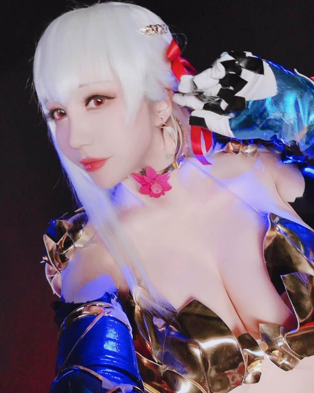 千尋のインスタグラム：「“Are you ...... counting on me?” Hehe you never guess CHIHIRO will cosplay Kamadeva in FGO rightv This is May’s Tier4!!! Left 9 days to subscribe!! Putting on the costume take full an hour!! It’s really hard to wear >_< Hope everyone enjoy this !!! 『你....指望我嗎?』 沒想到千尋會cos吧嘻嘻 是5月份的Patreon Tier4喔!!!! 剩下9天可以訂閱!!!! 整裝的時候迦摩的衣服用了一個小時嗷嗷嗷 真的很複雜>_< 希望大家喜歡//// #cosplay #fgocosplay」