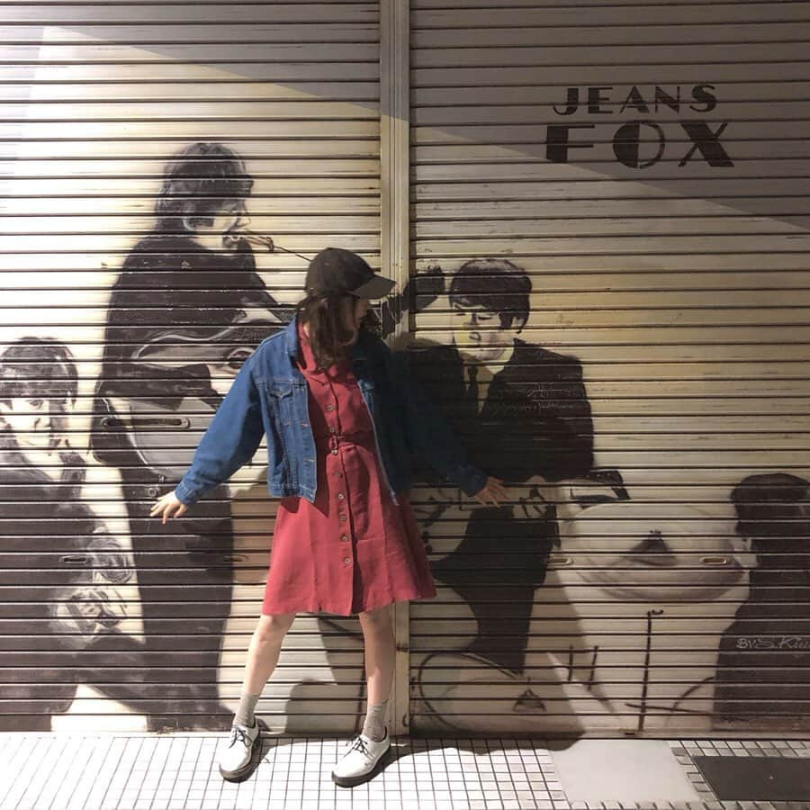 CHIHARUさんのインスタグラム写真 - (CHIHARUInstagram)「( ご機嫌 ) 3乗。👣➕♫➕🖤#Beatles #me #japan #shizuoka #shinfuji #photography #instamusic #instalike #instagood #followme」5月22日 20時28分 - chihalook1108