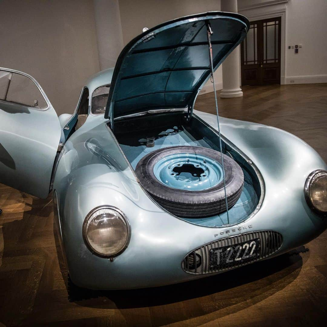 サザビーズさんのインスタグラム写真 - (サザビーズInstagram)「Got time for a pit stop? 🏁 Don’t miss the only surviving 1939 Porsche Type 64, on view in London until Friday! Swipe for then & now 👉 - Once owned by Ferdinand and Ferry Porsche, and the oldest car to wear the Porsche badge, the exceptional model is the most historically significant Porsche in existence. It will be offered as a star lot of @rmsothebys Monterey auction this August with an estimate in excess of $20 million. - #RMMonterey #Montereycarweek#type64 #carsofinstagram #classiccars #Porsche」5月22日 20時33分 - sothebys