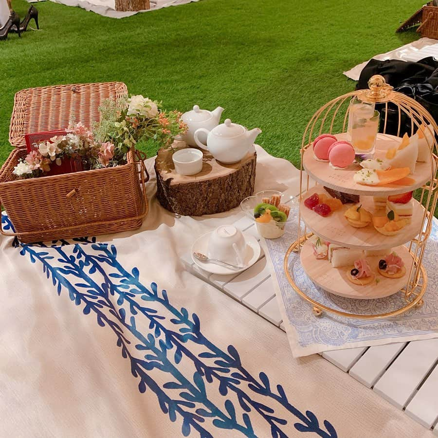 ななぴさんのインスタグラム写真 - (ななぴInstagram)「FRUIT PICNIC 🍩🍽☕️ ﻿ ﻿ オシリスちゃまとデートしてきた👶🏼🍼💓﻿ ﻿ ﻿ 可愛いところ発見して、﻿ ななぴとここ行きたい！💓﻿ ﻿ て誘ってくれるの可愛すぎる😭﻿ 誘ってくれてありがとううう🥰﻿ ﻿ ﻿ フルーツピクニックでケーキからの﻿ 肉バル→スタバのがっつりコースで﻿ 満腹デートしてきました👭笑﻿ ﻿  #フルーツピクニック #デート #女子会 #花柄ワンピ」5月22日 20時40分 - __nanapgram__