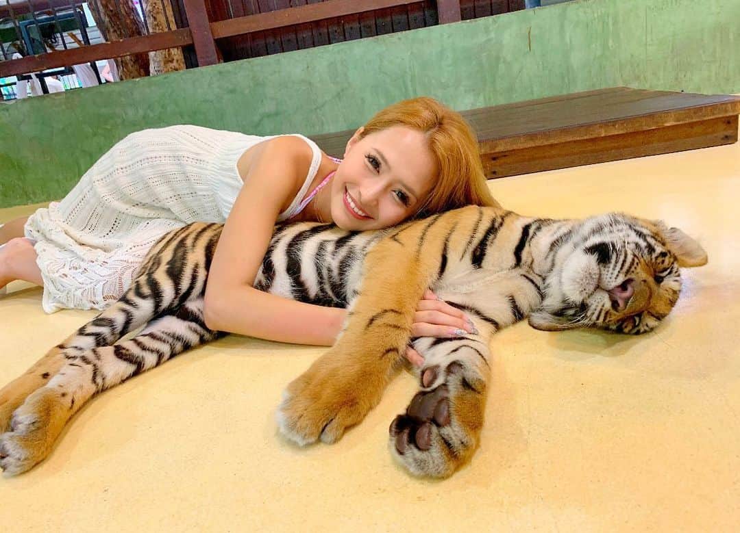 Babiighoul 神咲 麻央 / まおちゃるさんのインスタグラム写真 - (神咲 麻央 / まおちゃるInstagram)「この通りに全然用なかった😂  クラブ昔は好きだったのにな😫💭 爆音と人混みがしんどい年齢になってしまった👵🏻 ファックショーてなんなの🥺？  見に行ってみようかと思ったけど怖く ...