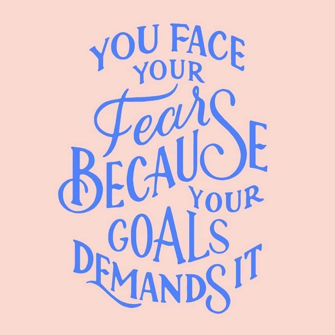 Grace Bonneyさんのインスタグラム写真 - (Grace BonneyInstagram)「[Lettering by @kim.van.vu - see stories for a grammatically correct version- I didn’t want to lose all your kind stories below] Hi, my name is Grace Bonney and, despite working on an entire issue of @goodcompanyzine about money 💰I am still terrified of it. I’m terrified I won’t have enough to pay for health insurance and my insulin, I’m afraid that I won’t have enough to help support my family and mostly, I’m afraid to ASK for money when I need it. Because I think people will say no. But guess what. That changes now. Like, *right now*. Remember I said I didn’t find any clarity on vacation? Well, the second I said that and let it go, something happened. It was like I tipped a painting sideways and suddenly saw things from a different perspective - and I spent three hours typing up what will hopefully become a business plan for what I’d like to do next. It’s time for me to grow up, face my fears, and ask for the funding I need to support something that I think is important and good and so damn promising. So here’s me putting it out into the world: I’m going to face my fears about money and rejection and plan (and ask) for what I need to make it happen. No more limiting beliefs. I want to imagine bigger than I have before. Anyone else have any fears they want to air out here and get ready to face? ⭐️ I’m hoping if we all share them openly collectively we can put some good energy out into the air to help us all take the first step 🙌🏽💪🏽✨」5月22日 20時56分 - designsponge
