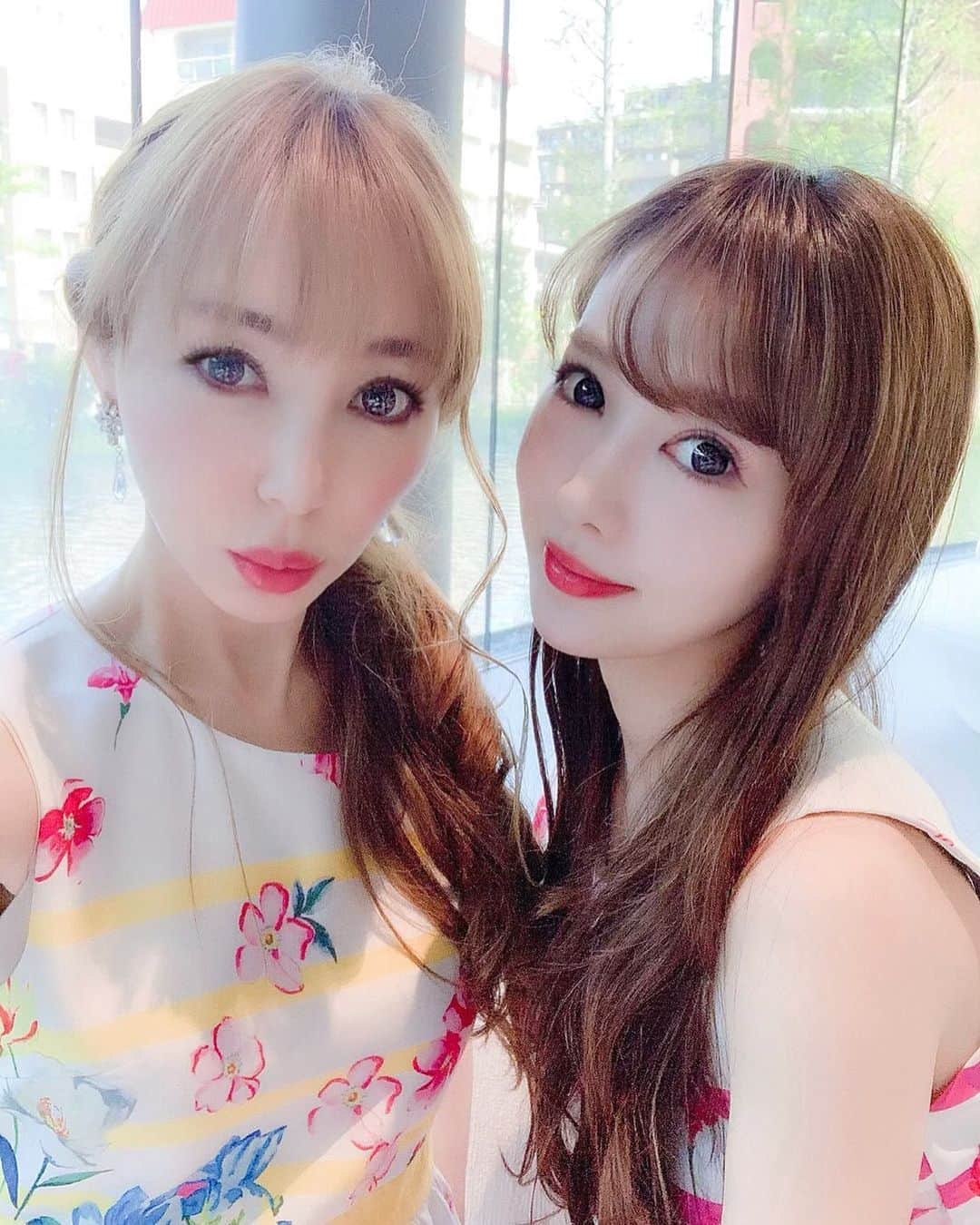 関有美子のインスタグラム：「🌸🌸🌸 . . 先日ナッシーと お揃いコーデしました😊😊 . .」