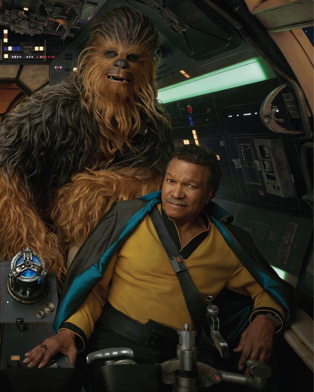 スター・ウォーズさんのインスタグラム写真 - (スター・ウォーズInstagram)「In a historic reunion, Lando Calrissian takes the helm of the Millennium Falcon, joined by Poe Dameron, Chewbacca, BB-8, and D-O. Photo by Annie Leibovitz for @VanityFair’s special Star Wars: #TheRiseOfSkywalker issue. Read the full cover story at link in our IG Story.」5月22日 21時37分 - starwars