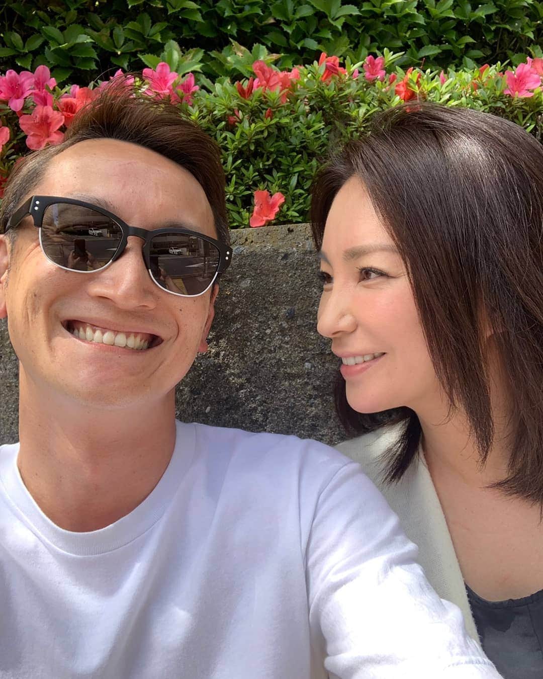 真山景子のインスタグラム：「８年目の結婚記念日。 #結婚記念日 #なにもしないけど #たまたま #仕事が二人とも休み #８ #エイト #エイトだから祝おうか」