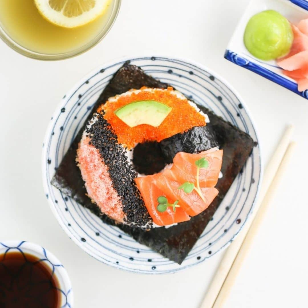 YAMAMOTOYAMA Foundedさんのインスタグラム写真 - (YAMAMOTOYAMA FoundedInstagram)「A classic twist on our normal sushi roll, a Sushi Donut! Tap the link in bio to get the full recipe, made with our Ariake Nori. #Yamamotoyama」5月22日 13時44分 - yamamotoyama_usa