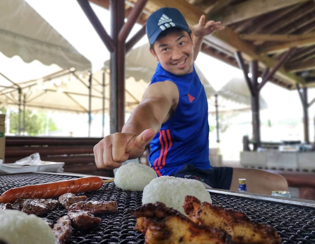 真壁伸弥さんのインスタグラム写真 - (真壁伸弥Instagram)「#本日のヒトコマ  #sungoliathfamily  #suntory #rugbyjp #rugby #合宿中  楽しそうですが 練習めっちゃハード」5月22日 14時47分 - makaberian5