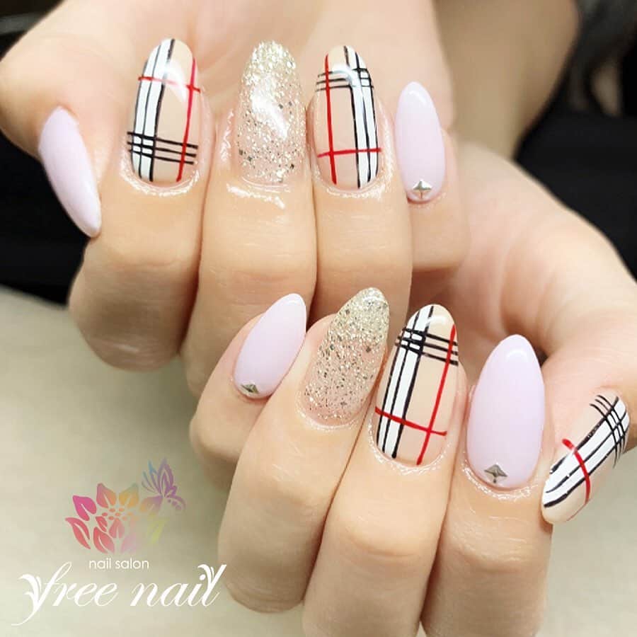 free nail フリーネイルさんのインスタグラム写真 - (free nail フリーネイルInstagram)「. お客様ネイル💅🏻👒✨ . バーバリーネイル💗✨ . 春夏はピンクで爽やかに☺️✨ . ⇨スワイプして動画もチェック☝🏻✨ . ご来店ありがとうございました🙇🏻‍♀️🙇🏻‍♀️🙇🏻‍♀️💗 . #ネイル #フリーネイル #ネイルアート #ジェルネイル #ネイルサロン #大阪ネイルサロン #ネイルデザイン #ネイルチェンジ #バーバリーネイル #チェックネイル #グリッターネイル #ラメネイル #ピンクネイル #ベージュネイル #デザインネイル #トレンドネイル #シンプルネイル #おしゃれネイル #初夏ネイル #夏ネイル #美甲 #日式美甲 #summernails #nailsart #nailsalon #nailsdid #newnails #newnail #freenail」5月22日 14時51分 - freenail_jpn
