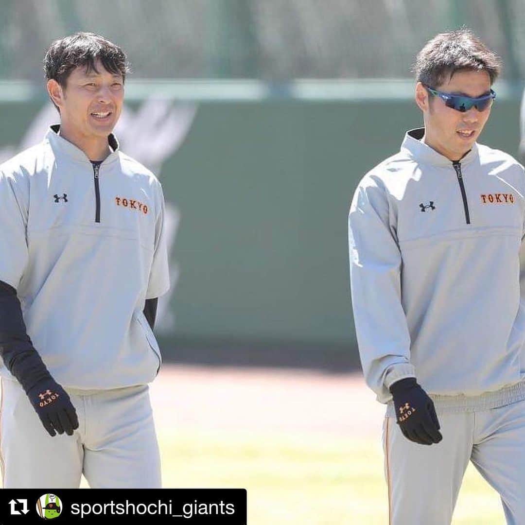 岩隈久志のインスタグラム：「日米共にお世話になった尊敬する先輩がまた1人引退され、とても寂しいですが、最後に同じユニホームを着させていただき、キャッチボールもさせていただき、感謝の気持ちでいっぱいです。﻿ 上原さんありがとうございました！﻿ 21年間お疲れ様でした！﻿ 再会を楽しみに頑張ります。﻿ ﻿ Thank you so much Uehara-san!!﻿ I hope to see you soon!!」