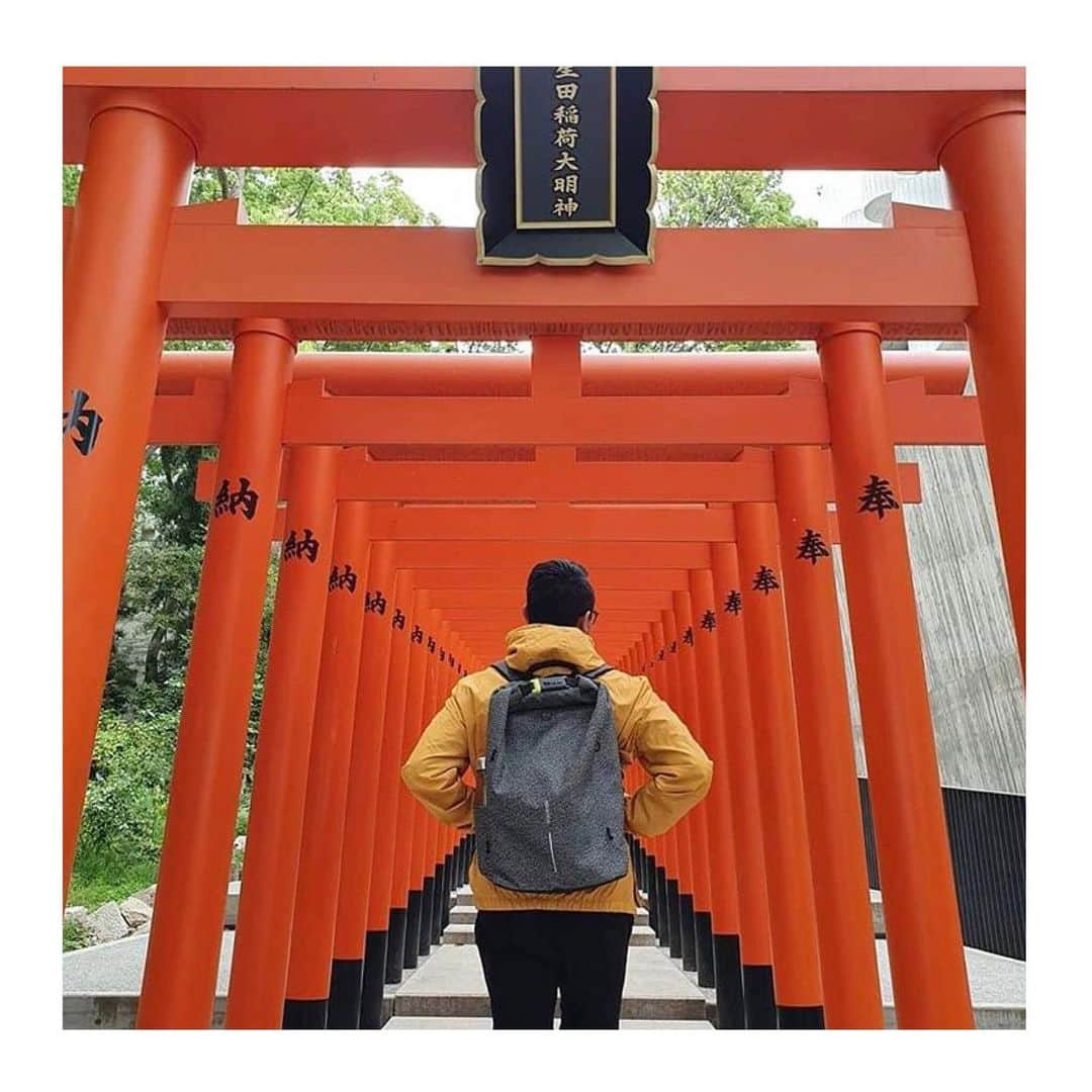 XD Designさんのインスタグラム写真 - (XD DesignInstagram)「@vaaughn and his Bobby Urban 🎒 at the  Ikuta Shrine 生田神社 —— located in the heart of #Kobe #Japan ⛩ • • • • #xddesign #bobbybackpack #xddesignbobby #bobbyurban #antitheft #antitheftbag #igers #ig_daily #instatravel #travelers #nomadlife #packandgo #travellifestyle #travelgear #adventurelife #photooftheday #journey #travelstyle #keepexploring #modernnomad #gotyourback #travelmore #cutproof #digitalnomad #doyoutravel #thetraveltag #travelfun #instajapan」5月22日 15時01分 - xddesign