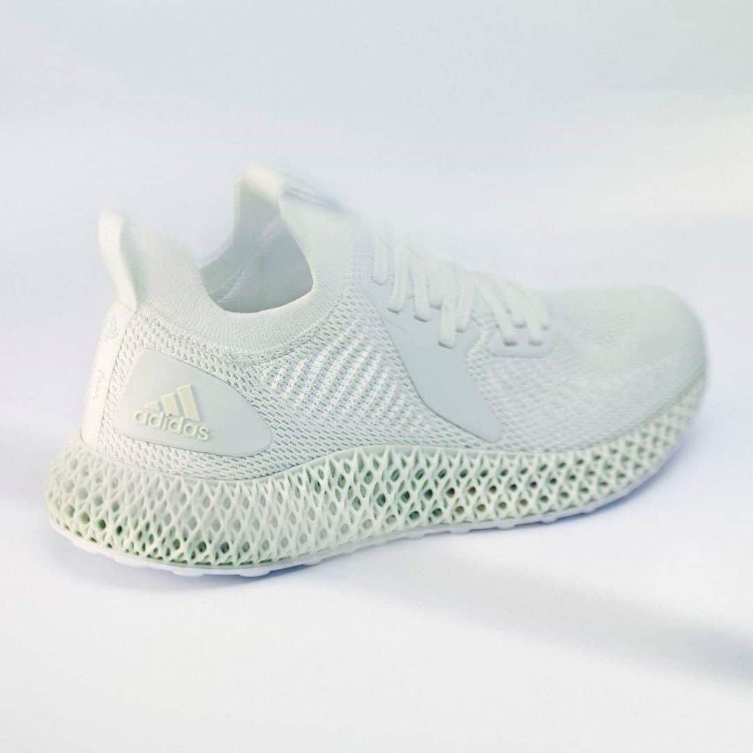 HYPEBEASTさんのインスタグラム写真 - (HYPEBEASTInstagram)「@hypebeastkicks: @parley.tv has teamed up with @adidas for an “Aero Green” AlphaEDGE 4D. Reminiscent of @danielarsham’s FUTURECRAFT 4D, the sneaker takes on the same colorway across its Primeknit upper and the sole unit. It’ll be available in limited quantities on adidas’ app from May 31 to June 8.  Photo: adidas」5月22日 15時21分 - hypebeast