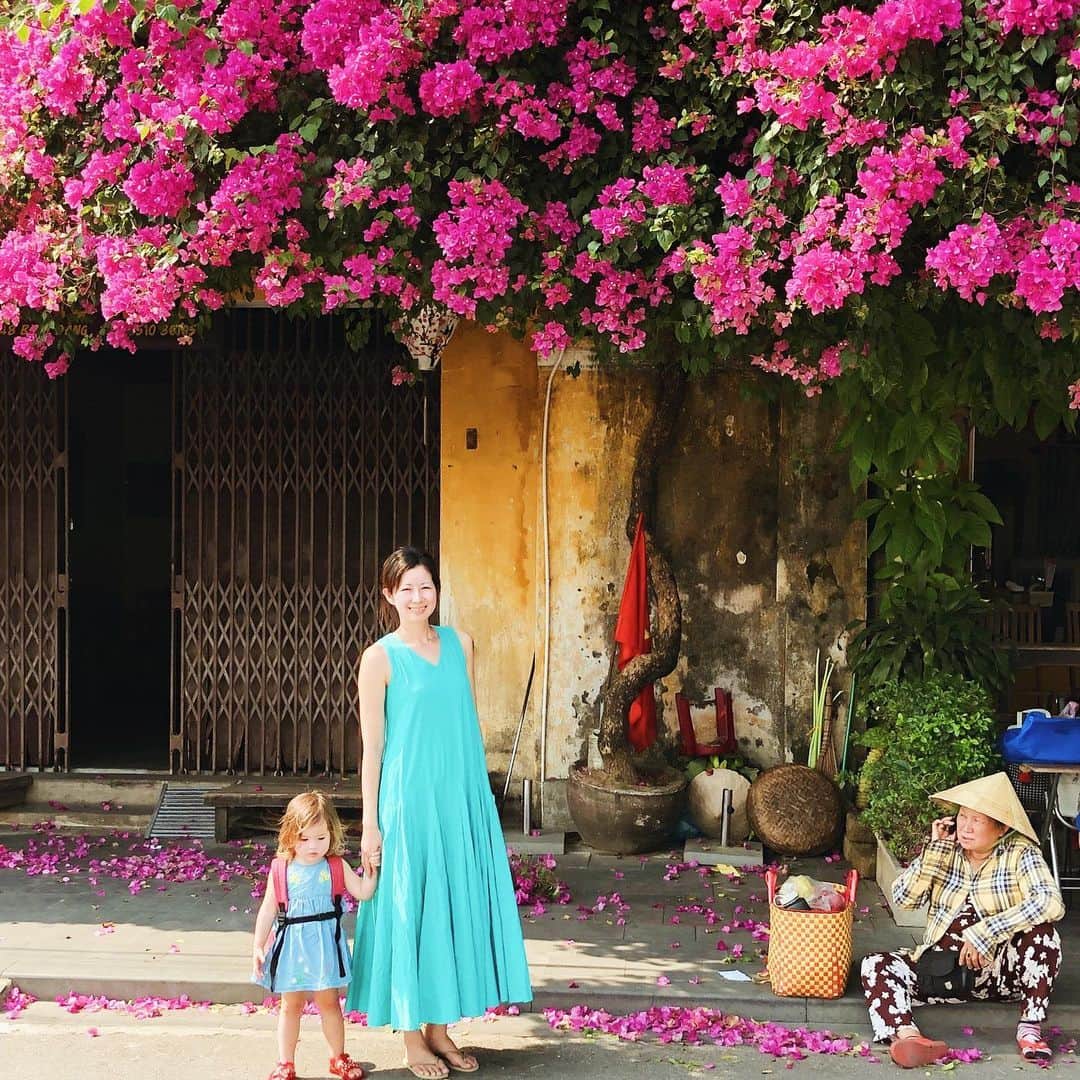 藤本恵理子さんのインスタグラム写真 - (藤本恵理子Instagram)「Beautiful hoian city🌺 ホイアンといえば黄色い建物とランタン。 色合いがとても綺麗でした。  #hoian #vietnam #travel #travelphotography #instatravel #holiday #gw #trip #asia #lantern  #ベトナム #ゴールデンウィーク #旅行 #写真 #ホイアン #ランタン #アジア #여행 #여행스타그램 #사진 #베트남 #kiki_m」5月22日 15時44分 - eriko_fujimoto_0802