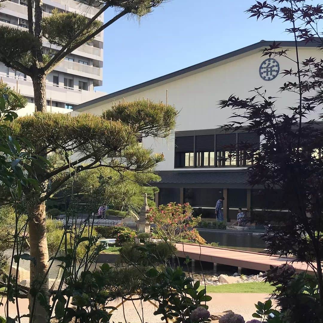 ノブ さんのインスタグラム写真 - (ノブ Instagram)「空庭温泉大阪ベイタワーに来たら 「いい人」が居ました。 金城哲太という人らしいです。 沖縄から今日来たらしいです。 #大悟をさがせ #空庭温泉 #大阪ベイタワー #ロケ #2分番組 #TVerでも観れるよ」5月22日 16時35分 - noboomanzaishi