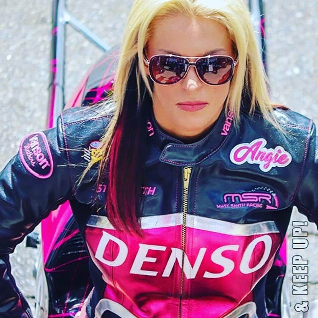 バンソンさんのインスタグラム写真 - (バンソンInstagram)「#Repost @jtnortoncom ・・・ Matt-Angie Smith by JT Norton NHRA 2019 @angiesmith77 @mattsmithracing  Angie Smith Racing  NHRA Pro Stock Motorcycle #jtnortoncom #jt #vansonleathers #tryandkeepup #girlpower #photography #dragracing #motorsports #sports #nhra #nhrapsm #fast #speed #bike #female #girl #driver #vanson」5月22日 16時41分 - vansonleathers