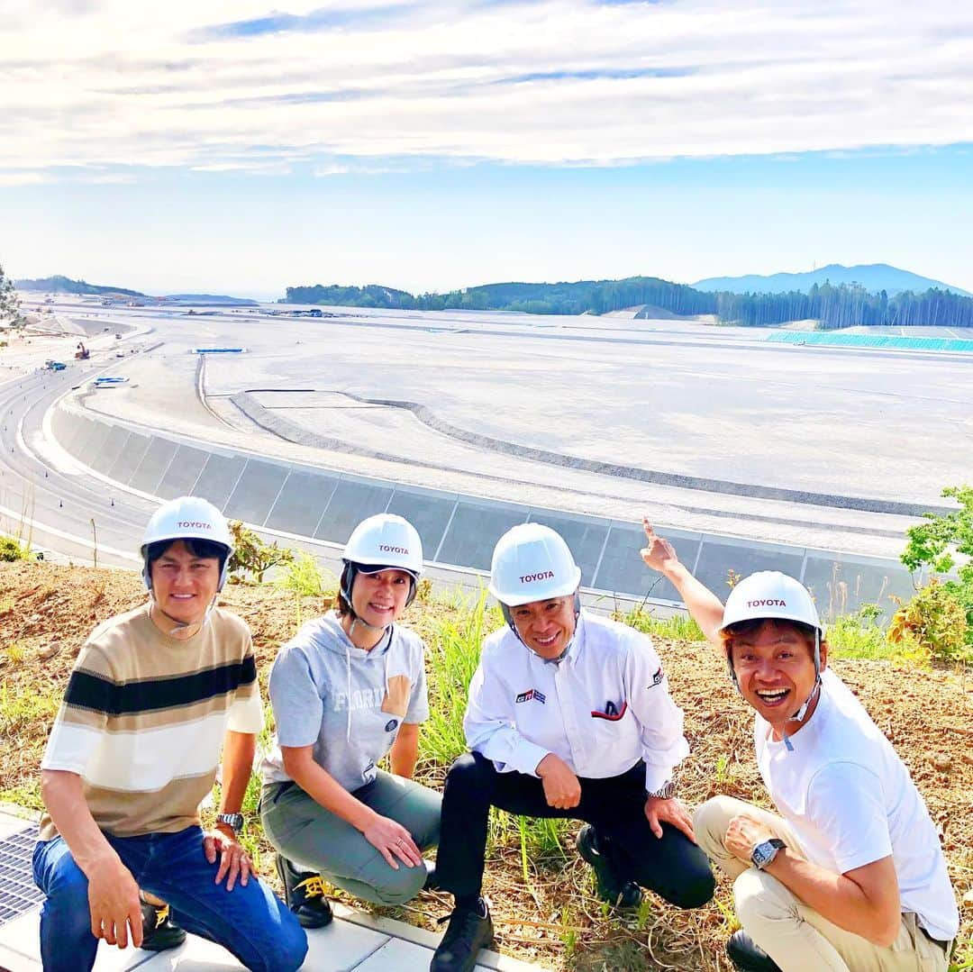 脇阪寿一さんのインスタグラム写真 - (脇阪寿一Instagram)「トヨタの新しいテストコース 豊田の山奥にニュルを見た‼︎ @nobuterutaniguchi #佐藤久実  #supra #nurburgring #toyota」5月22日 17時01分 - juichiwakisaka