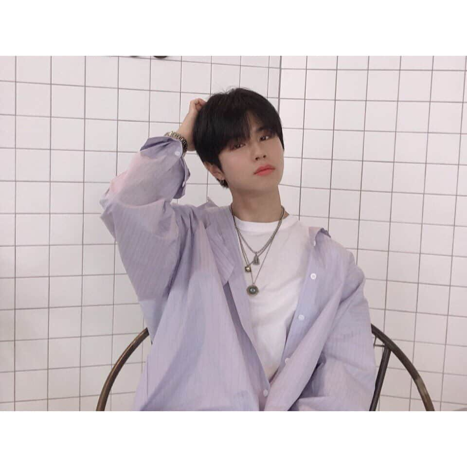 IN2ITさんのインスタグラム写真 - (IN2ITInstagram)「JIAHN ㅤㅤ #인투잇 #IN2IT #인투유 #IN2U #지안#JIAHN #돈까스 #맛집 #가고싶다」5月22日 17時05分 - official_in2it