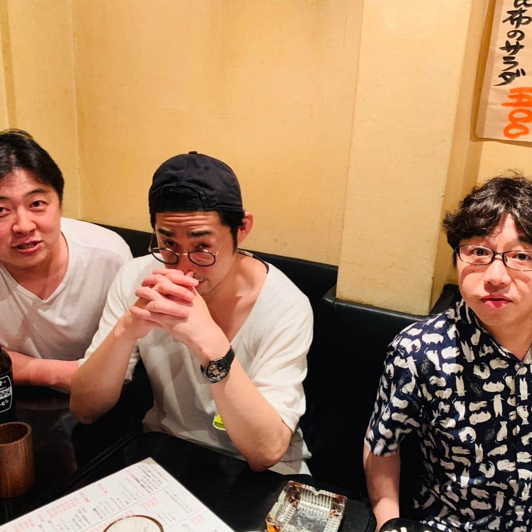 辻本耕志さんのインスタグラム写真 - (辻本耕志Instagram)「昨日、同じ事務所のみんなと飯。フラミンゴも揃いました。楽しかった。 #FMG #フラミンゴ」5月22日 17時16分 - tsujimotokouji