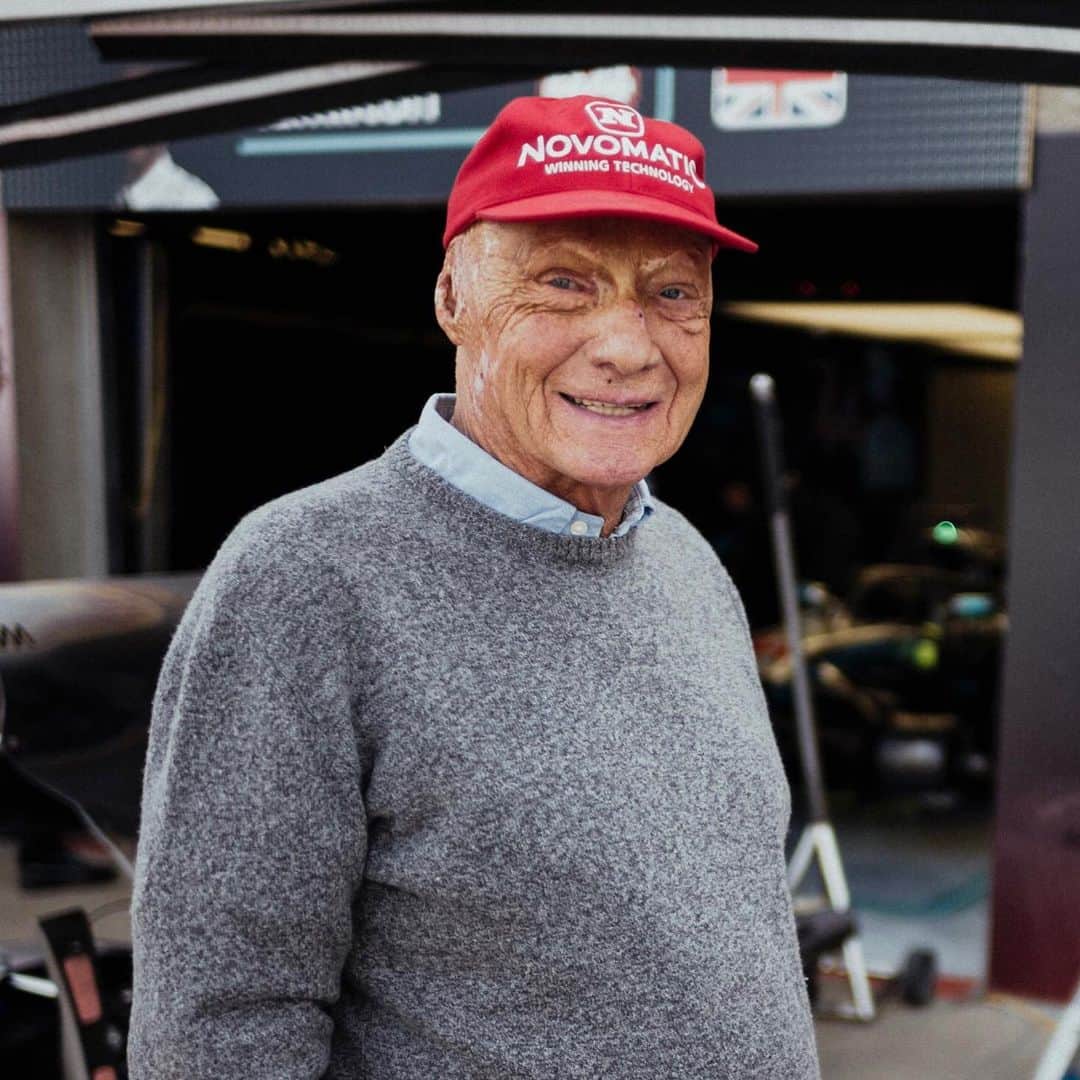 MERCEDES AMG PETRONASさんのインスタグラム写真 - (MERCEDES AMG PETRONASInstagram)「Thank you 🙏  The memories of Niki you have all shared mean a huge amount to everyone in this Team. We didn’t just lose a legend in Niki, but a friend and a team-mate. This weekend, we intend to honour our Chairman in the best way possible. Giving it everything on track! 👊」5月22日 17時23分 - mercedesamgf1