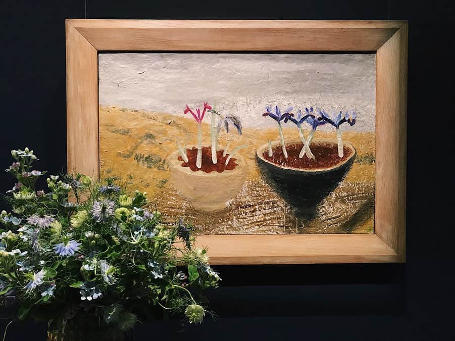 サザビーズさんのインスタグラム写真 - (サザビーズInstagram)「With this year’s edition of Chelsea #Flower Show in full bloom, we’re tending our own garden at Sotheby’s #London with these #floral works by Winifred #Nicholson and Sir Cedric Morris. Both are to be offered next month, as part of our Modern & Post #British Art #auction on 19 June.  #SothebysModBrit #CedricMorris #WinifredNicholson #ModernBritishArt #ChelseaFlowerShow #RHSChelsea #GrowThisSpring」5月22日 17時27分 - sothebys