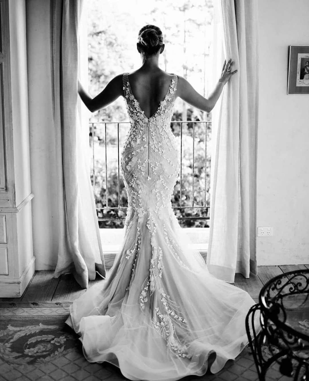 Steven Khalilさんのインスタグラム写真 - (Steven KhalilInstagram)「Stunning #StevenKhalilBride Emma ready for her big day ahead... #StevenKhalil Photo @larahotzphotography」5月22日 17時30分 - steven_khalil