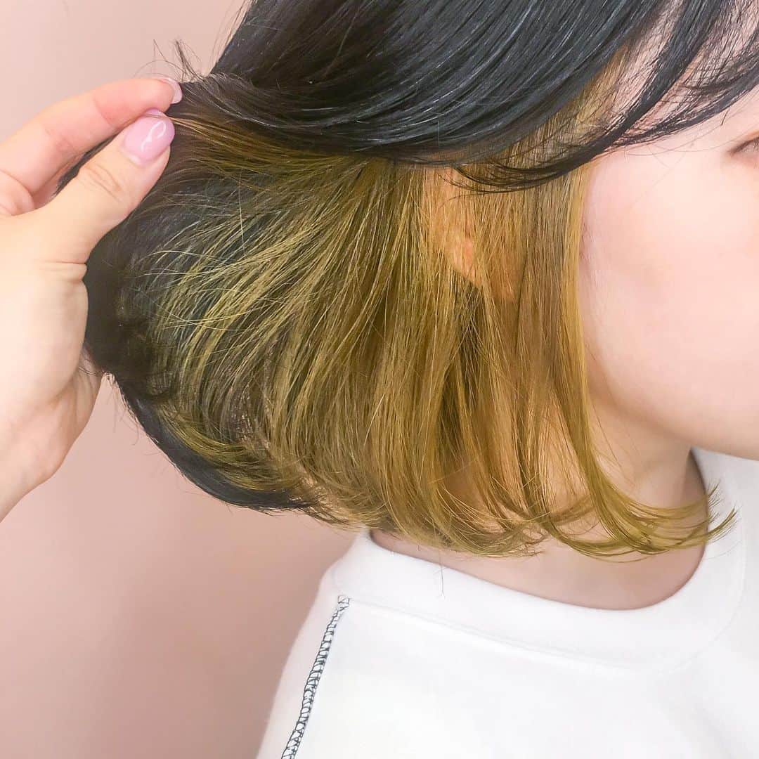 原涼香のインスタグラム：「ㅤㅤㅤㅤㅤㅤㅤㅤㅤㅤㅤㅤㅤ Inner yellow 🍋🍋 インナーはブリーチ１回です❤︎ ㅤㅤㅤㅤㅤㅤㅤㅤㅤㅤㅤㅤㅤ」