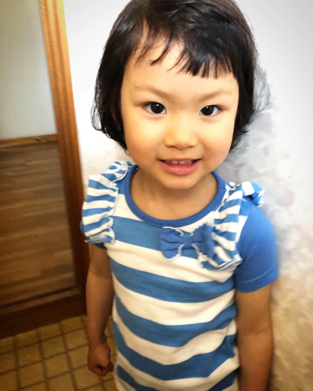 歩りえこさんのインスタグラム写真 - (歩りえこInstagram)「朝から元気いっぱい。 あと5日で4歳🌸  #子供たち #娘 #息子」5月22日 17時55分 - riekoayumi