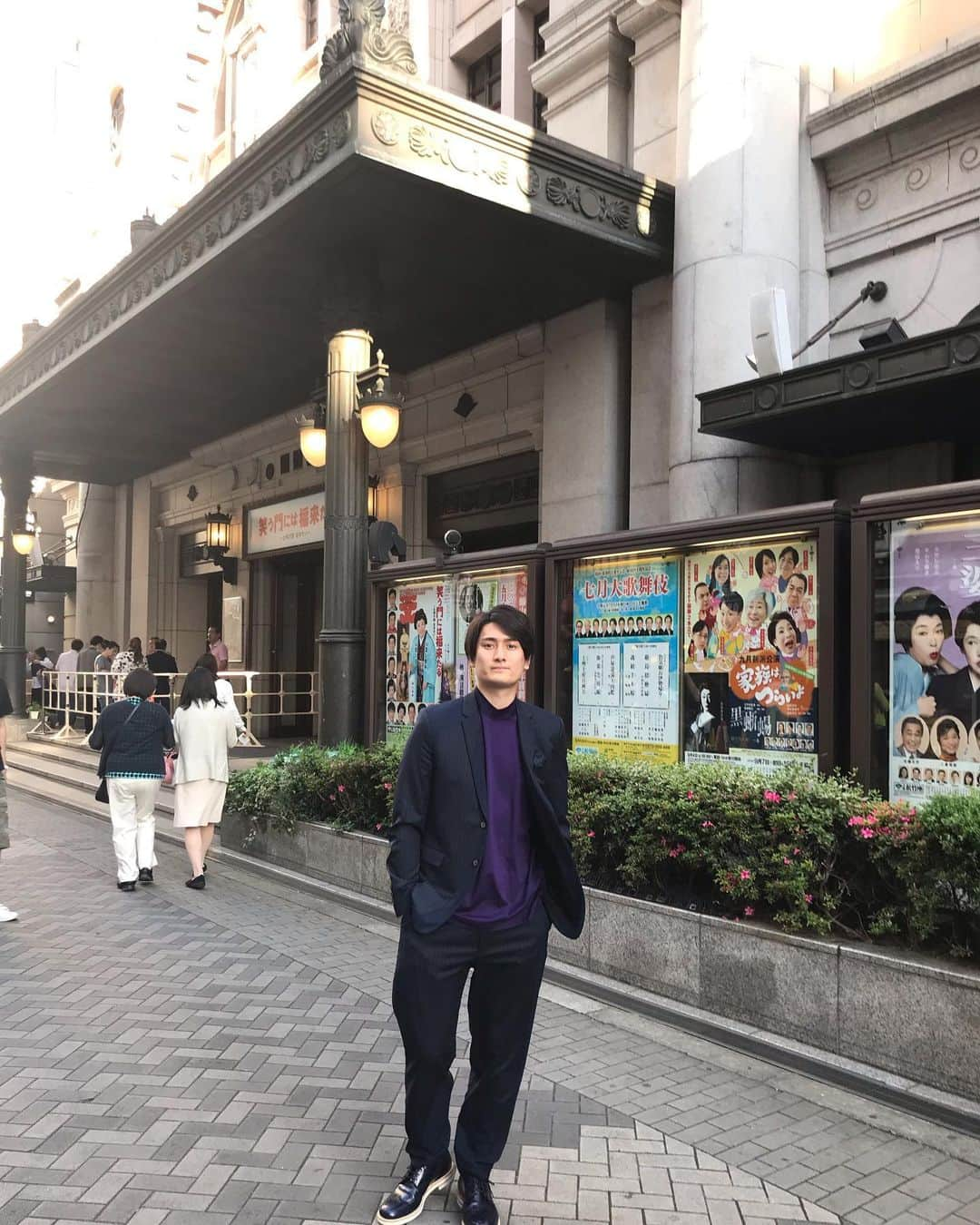 中村隼人さんのインスタグラム写真 - (中村隼人Instagram)「今日は色々な媒体で、ナルト歌舞伎の宣伝をさせて頂きましたぁ🙇 最後は松竹座で雑誌の取材をして終了💡 さっ東京に戻りまーす😙 #よーいドン #こんちはコンちゃんお昼ですょ #雑誌  #ラジオ #中村隼人 #ナルト歌舞伎」5月22日 18時12分 - 1130_nakamurahayato