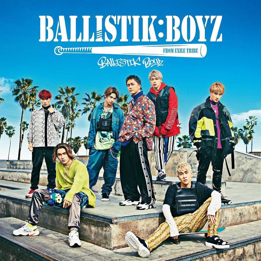 月刊EXILEさんのインスタグラム写真 - (月刊EXILEInstagram)「【BALLISTIK BOYZ】 本日発売‼️ BALLISTIK BOYZ from EXILE TRIBE デビューアルバム「BALLISTIK BOYZ」5/22(水)Release💿✨ ダンス、ボーカル、MCで構成される  メンバー7人全員がマイクを持つ EXILE TRIBE初の7マイク・フリースタイルグループBALLISTIK BOYZ from EXILE TRIBE  JACKET PHOTO & ARTIST PHOTOはロサンゼルスで撮影！ 楽曲制作にはEXILE SHOKICHI、P-CHO(DOBERMAN INFINITY)、JAY’EDも参加✨ 「NU WORLD」は武者修行からパフォーマンスし続けてきた、BALLISTIK BOYZの新しいスタイルで世界、未来を切り開いていくという“意気込み”を感じる楽曲🎼 いまはまだスタート地点だがココから頂点を目指しガムシャラに進んでいくという“決意表明”を込めた「NU WORLD」とともに、世界に向けて精力的に活動をしていきます‼️ ぜひ楽曲をチェックしてください✅ ◆◇◆◇◆◇◆◇◆◇◆◇◆◇◆◇◆◇◆◇◆◇◆◇◆ 現在発売中の『月刊EXILE 6月号』では、彼らにデビューへの意気込みや全曲紹介などたっぷりと語ってもらいました📖ぜひこちらもチェックしてください‼️ ◆◇◆◇◆◇◆◇◆◇◆◇◆◇◆◇◆◇◆◇◆◇◆◇◆ 【商品形態】 2019/5/22(水)Release!! BALLISTIK BOYZ from EXILE TRIBE  デビューアルバム「BALLISTIK BOYZ」 . . ◆CD＋DVD＋グッズ(フォトブック&トートバッグ) RZZD-86848/B ￥4,630(本体価格)+税 ※初回生産限定盤 . . ◆CD＋DVD RZCD-86849/B ￥3,241(本体価格)+税. . ◆CD ONLY  RZCD-86850 ￥1,852(本体価格)+税 . . 【収録内容】 ◆CD 1. テンハネ -1000%- ※白濱亜嵐主演フジテレビ系ドラマ「小説王」の主題歌 2. PASION ※白濱亜嵐主演フジテレビ系ドラマ「小説王」のエンディングテーマ 3. Make U a believer 4. Blast Off 5. BADDEST FIRE 6. NU WORLD 7. Crazy for your love ※全7曲収録、3形態共通. . ◆DVD 1. テンハネ -1000%- (Music Video) 2. PASION (Documentary Music Video) ※全2曲収録、CD＋DVD＋グッズ(フォトブック&トートバッグ)、CD+DVD 2形態共通. . －－－－－－－－－－－－－－－－－－－－－－－－－ー EXILE TRIBE mobile http://m.tribe-m.jp/」5月22日 19時02分 - exile_magazine