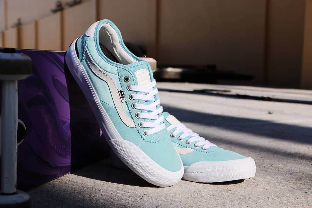 Vans Philippinesさんのインスタグラム写真 - (Vans PhilippinesInstagram)「The Chima Pro 2 - the super versatile skate shoe designed for different types of skateboarding is back with a good-looking colorway! Take a look at it at selected Vans concept stores. 🏁 #VansSkate #VansPhilippines」5月22日 19時00分 - vansphilippines