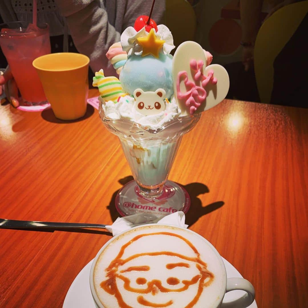 池田鉄洋さんのインスタグラム写真 - (池田鉄洋Instagram)「メイド喫茶もデビュー！ 全てが甘甘！」5月22日 19時14分 - ikedatetsuhiro