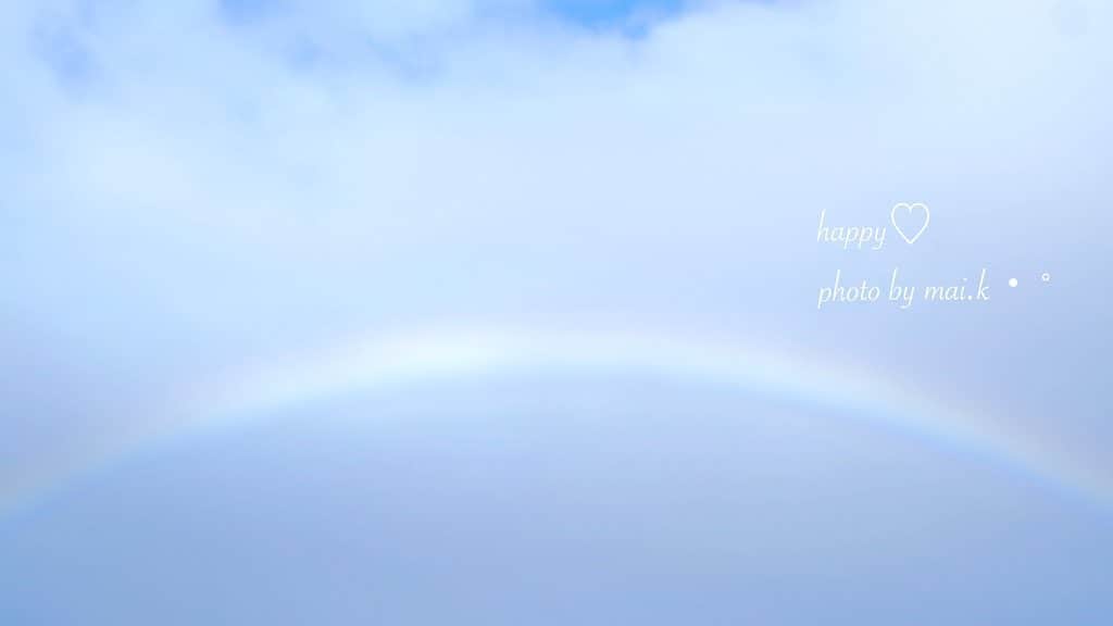 のインスタグラム：「rainbow🌈・° . スワイプしてね▷▷▷💓 . . 公募写真展「あの日の空」 . ◆会期 2019年6月16日（日）～23日（日） 13：00～19：00 （会期中無休／最終日は18時終了） . ◆会場：写真企画室ホトリ　 東京都台東区浅草橋5－2－10 @gallery_fotori . . ゲスト作家として参加します🥺💕 . . アワガミ×空の写真 どんな雰囲気になるのか、楽しみです😍✨ 頑張らなきゃ.」