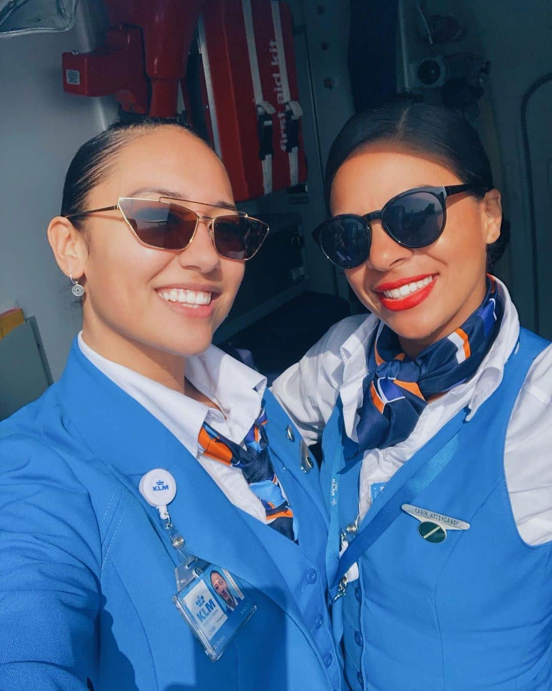 KLMオランダ航空さんのインスタグラム写真 - (KLMオランダ航空Instagram)「You’ll see these smiles for many miles #KLM #RoyalDutchAirlines #flyKLM ⠀⠀ 📸 by: @laurendelpeut」5月22日 20時01分 - klm