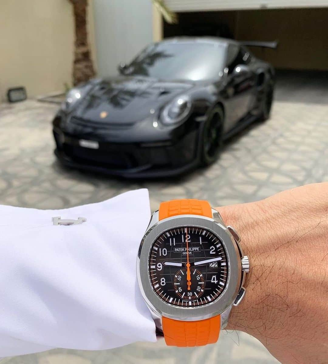 WATCHMANIAさんのインスタグラム写真 - (WATCHMANIAInstagram)「Pretty good combo tho. Aquanaut #5968 & Porsche 911 #GT3RS  @nmr_qtr」5月22日 20時05分 - watchmania