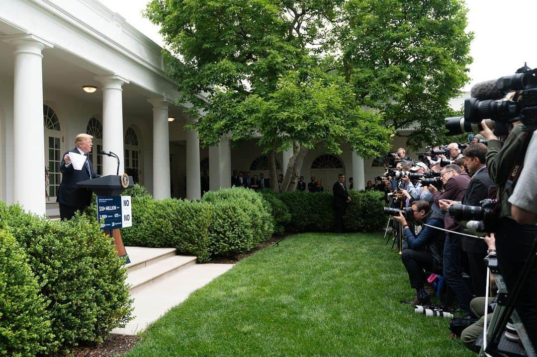 ドナルド・トランプさんのインスタグラム写真 - (ドナルド・トランプInstagram)「Earlier today, President Trump delivered a statement from the Rose Garden.」5月23日 6時18分 - realdonaldtrump