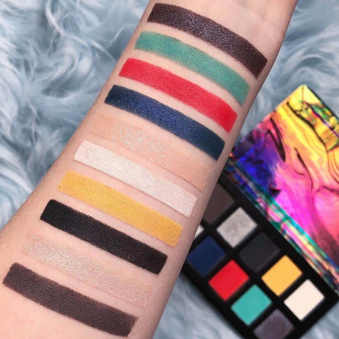 NYX Cosmeticsさんのインスタグラム写真 - (NYX CosmeticsInstagram)「Drooling over these swatches of our NEW Aquaria x #NYXProfessionalMakeup Color Palette 🤤🎨💕 Click the link in our bio to pre-order her 😍 || #regram @marioncameleon @ageofaquaria #nyxcosmeticsxaquaria #nyxcosmetics #crueltyfreebeauty」5月23日 6時29分 - nyxcosmetics