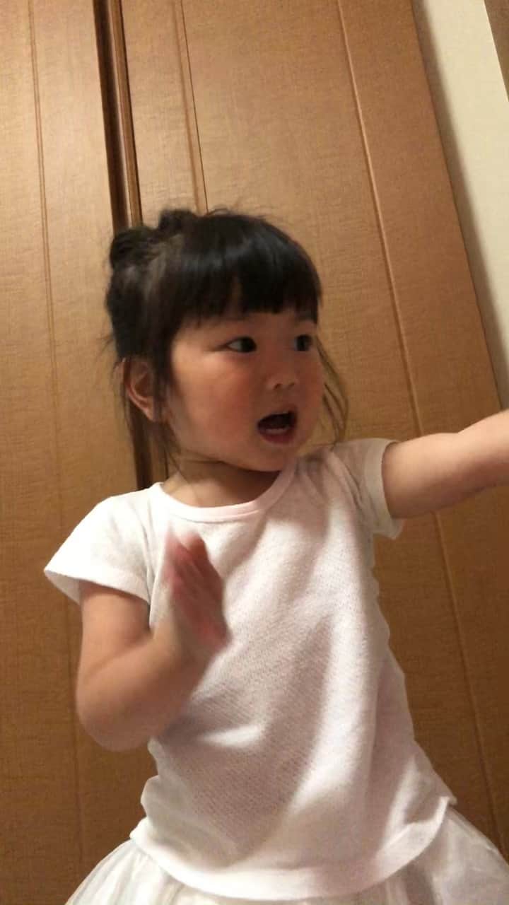 太陽チャンネルのインスタグラム：「ストーリー用にちょろっと撮る予定が、ずーーーーっと踊ってるのでIGTVに(^^)」