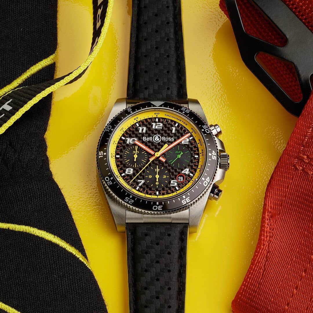 のインスタグラム：「The BR V3-94 R.S.19 features a black dial made from carbon fiber, the F1®'s essential high-tech material. #BRV394 #RS19 #RSspirit #Racing #BRmanifesto #timeinstruments #precisionperformance #BellRoss #Formula1 #RenaultF1Team」