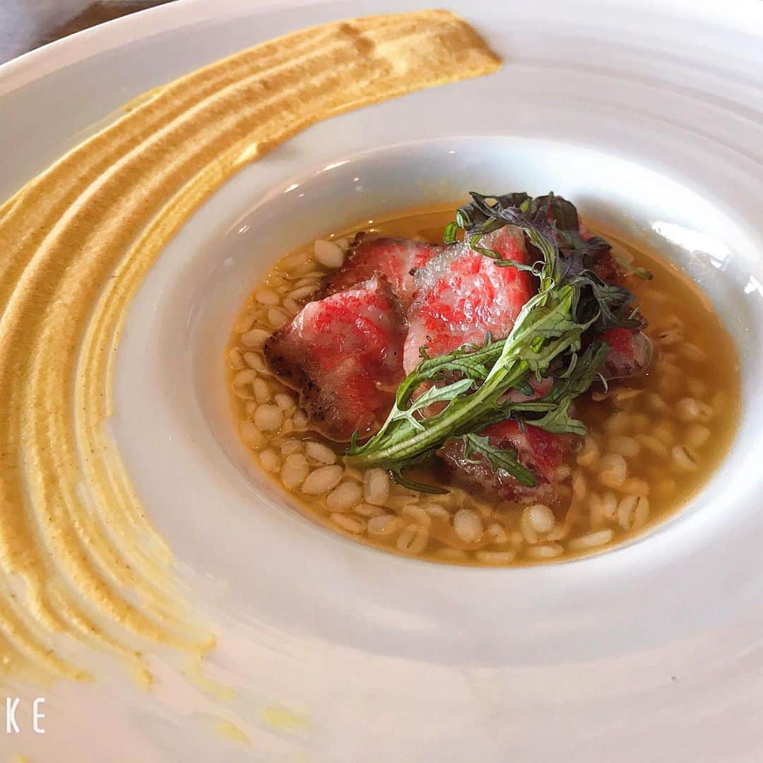 のインスタグラム：「今日は6月からの新コースの撮影がありました！ どれも美味しそうな料理ばかり☺️ 内容はまた後日お知らせしていきます😄  #大阪#梅田#阪急グランドビル#夜景#景色#シーフード#トラットリア#Sdining#洋食#海鮮#ワイン#絶景#カップル#コース#美味しい#料理」