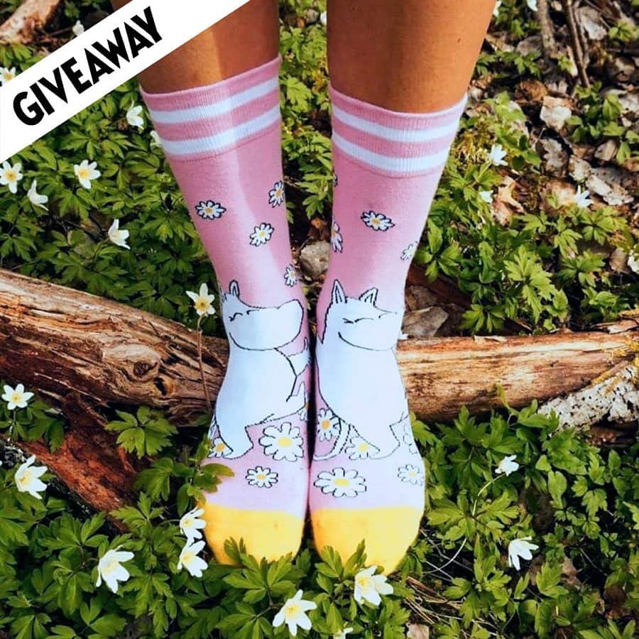 ムーミンさんのインスタグラム写真 - (ムーミンInstagram)「A perfect way to brighten up your day: adorable Moomin socks! 😍 GIVEAWAY - win a pair of Moominous socks by NVRLND! Vote for your favourite pair and you are in the draw to win!😍 GOOD LUCK!❤️ ⭐️ The winners will be picked on Monday May 27th. ⭐️ Moom.in/terms-moomin #moominofficial #moomin #kilpailu #giveaway #competition#moomincompetition #NVRLNDco」5月22日 22時13分 - moominofficial