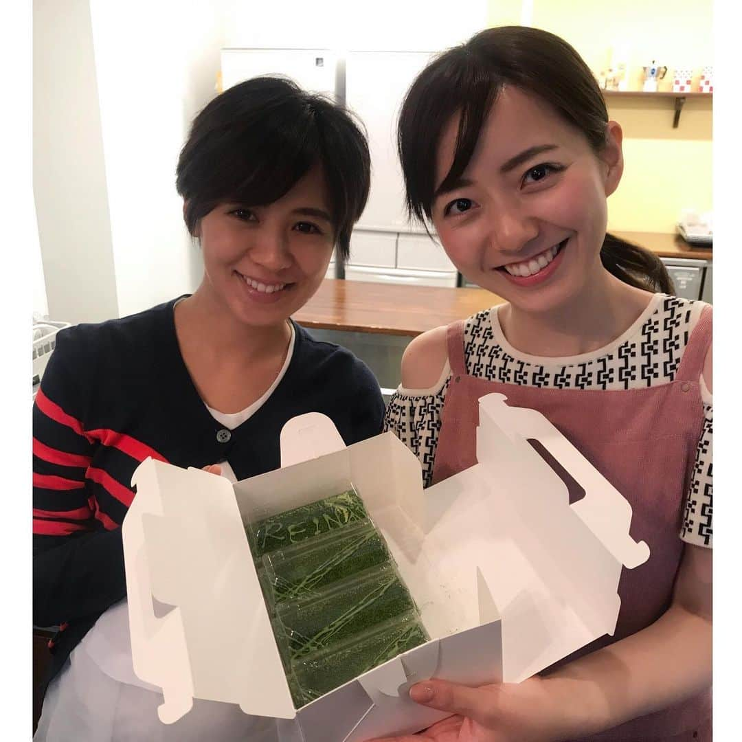 内田嶺衣奈さんのインスタグラム写真 - (内田嶺衣奈Instagram)「つばきさんと通っているお菓子教室🍪  毎回つくるのに必死で写真を撮りそびれてしまうのですが、 着々と回を重ねています☺️💓 この前は抹茶のティラミスをつくりました😋✨ おうちで復習、、しなきゃな、、😂 #お菓子教室 #つばきさん #抹茶のティラミス #前につくったレーズンウィッチ」5月22日 22時24分 - reina.uchida