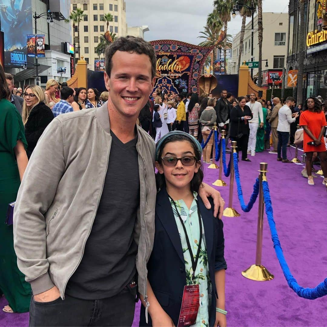 スコット・ウェインガーさんのインスタグラム写真 - (スコット・ウェインガーInstagram)「Such a fun night at the premiere of the incredible new live action Aladdin. Go see it! #aladdin #disney」5月22日 22時26分 - scottweinger