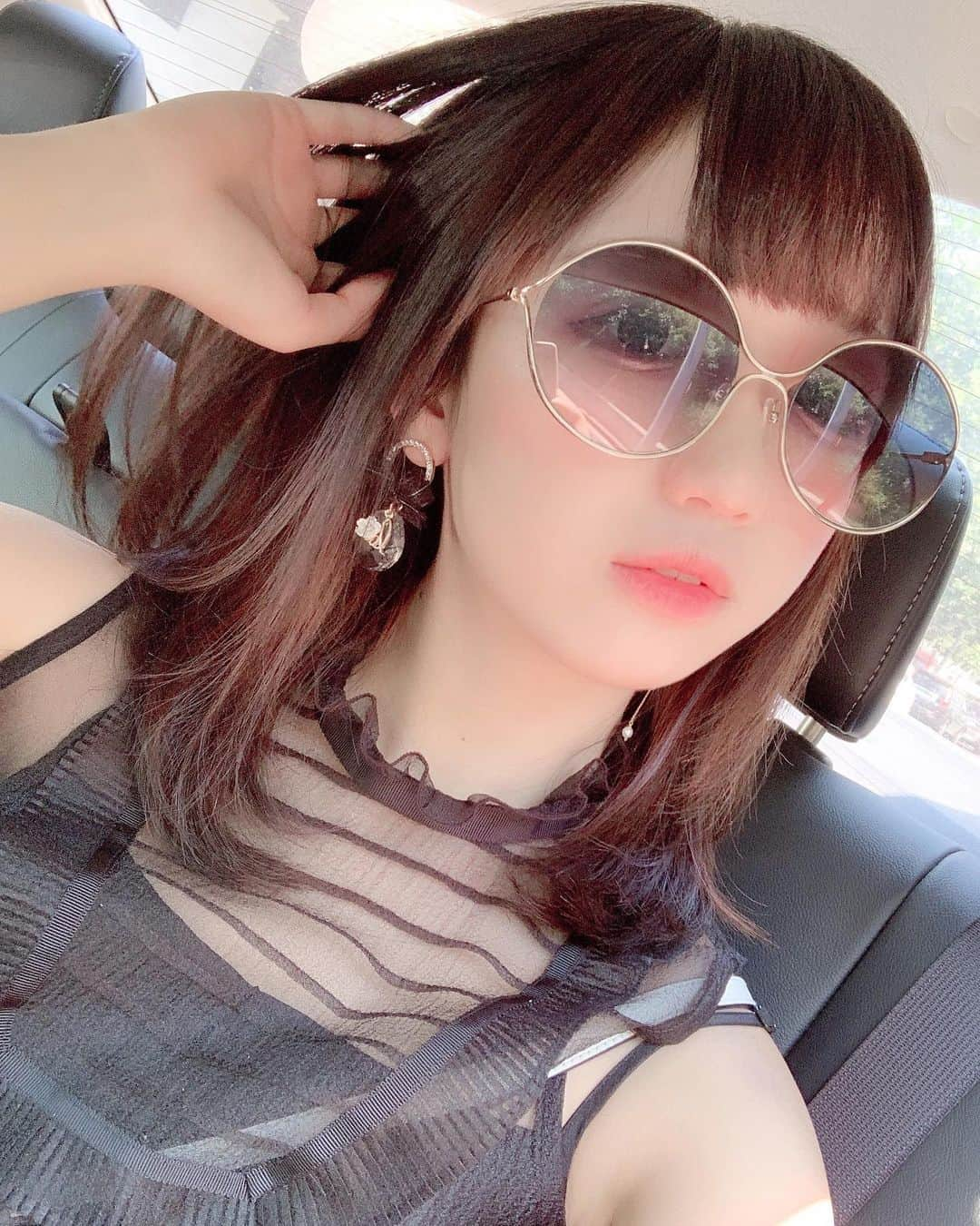 Yamiさんのインスタグラム写真 - (YamiInstagram)「🕶️✨」5月22日 23時08分 - real__yami