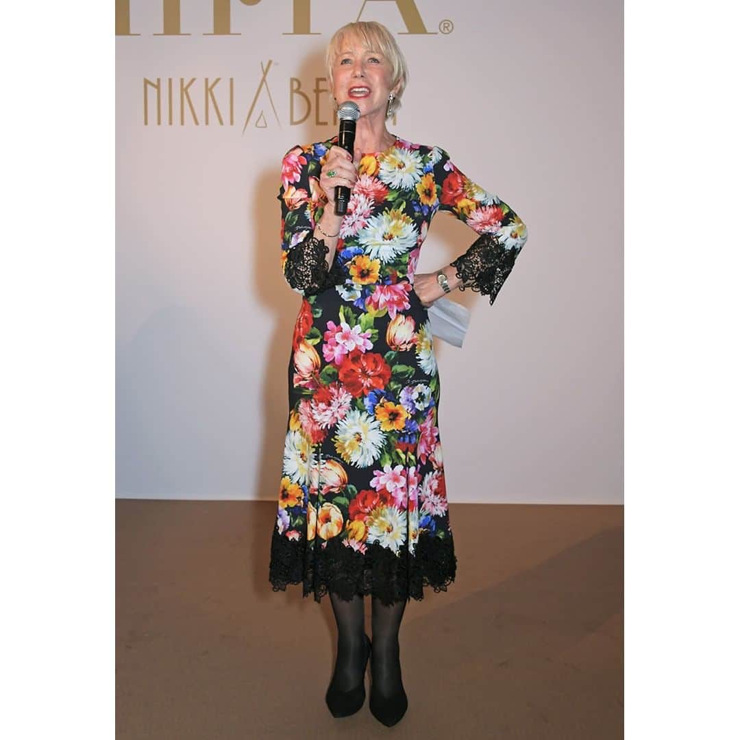 ドルチェ&ガッバーナさんのインスタグラム写真 - (ドルチェ&ガッバーナInstagram)「Dame Helen Mirren wore Dolce&Gabbana to the HFPA + Participant Media event honoring Help Refugees in Cannes, France. #DGWomen #DGCelebs」5月22日 23時16分 - dolcegabbana