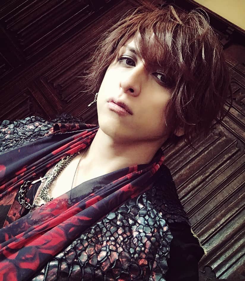 I’LLのインスタグラム：「Frantic EMIRY～second crisis～初ライブありがとう。次はTour【Carpe diem -カルペ・ディエム-】で会おう。 https://www.frantic-emiry.com/2019-8-31-copy #ILUA」