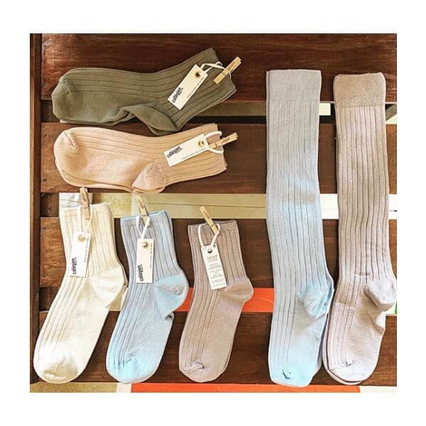 コレジアンのインスタグラム：「Collégien socks are designed for the whole family! 👪 That’s why you’ll find kids’ socks, women’s socks and men’s socks in our shop online. Matching socks is fun to do and you’ll feel part of a team! 💗‍ . Share photos of your matching style on Instagram. Use #collegien and tag us... 😍 . 🇫🇷 VOUS RECHERCHEZ DES CHAUSSETTES POUR VOTRE TRIBU ? 👪 Retrouvez chez Collégien une multitude de possibilités, des modèles différents, des coloris originaux, pour petits et grands ! 💕 Si vous avez envie de créer des looks pour que votre mini-moi vous ressemble, les collections Collégien permettent aux parents et aux enfants d’avoir les pieds assortis ! 😃 Partagez vos photos avec le #collegien ! . Picture by @thankyouhaveagoodday . . #collegien #collegiensocks#collegien_officiel #海外ベビー服 #ロンパース #女の子ベビー #女の子 #赤ちゃん #赤ちゃんのいる生活 #ベビモ #madeinfrance #extrasoft#bestsocksever #barneklær#kinderstrümpfe #kniestrümpfe #靴下#носки #sokker #instamum #ベビー用品」
