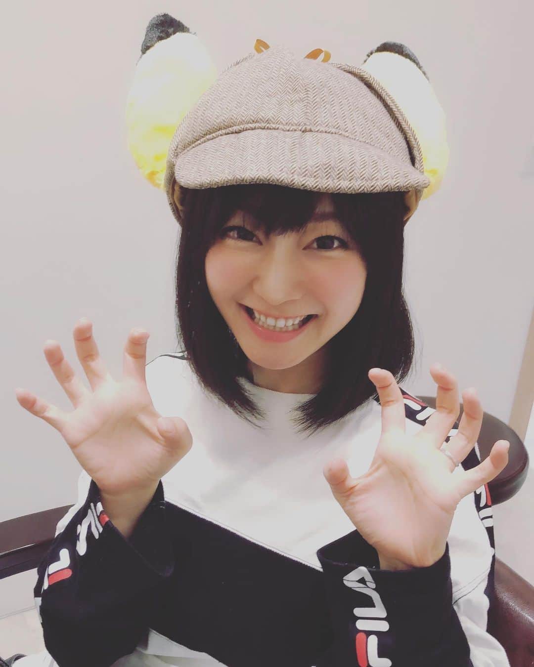 ヒラヤマンのインスタグラム：「載せとるつもりが載せてなかった！髪黒くしたよー！ #美容院 #亀谷さんありがとう #名探偵ピカチュウ」