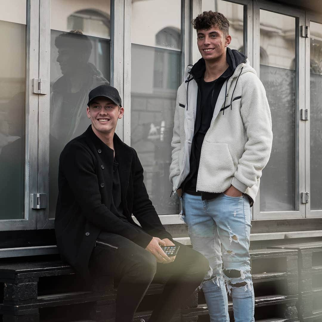 カイ・ハフェルツさんのインスタグラム写真 - (カイ・ハフェルツInstagram)「Strong fortnite opponent, amazing footballer and an even better friend! Thank you for everything and all the best on your way, bro! ❤ @julianbrandt」5月23日 0時37分 - kaihavertz29