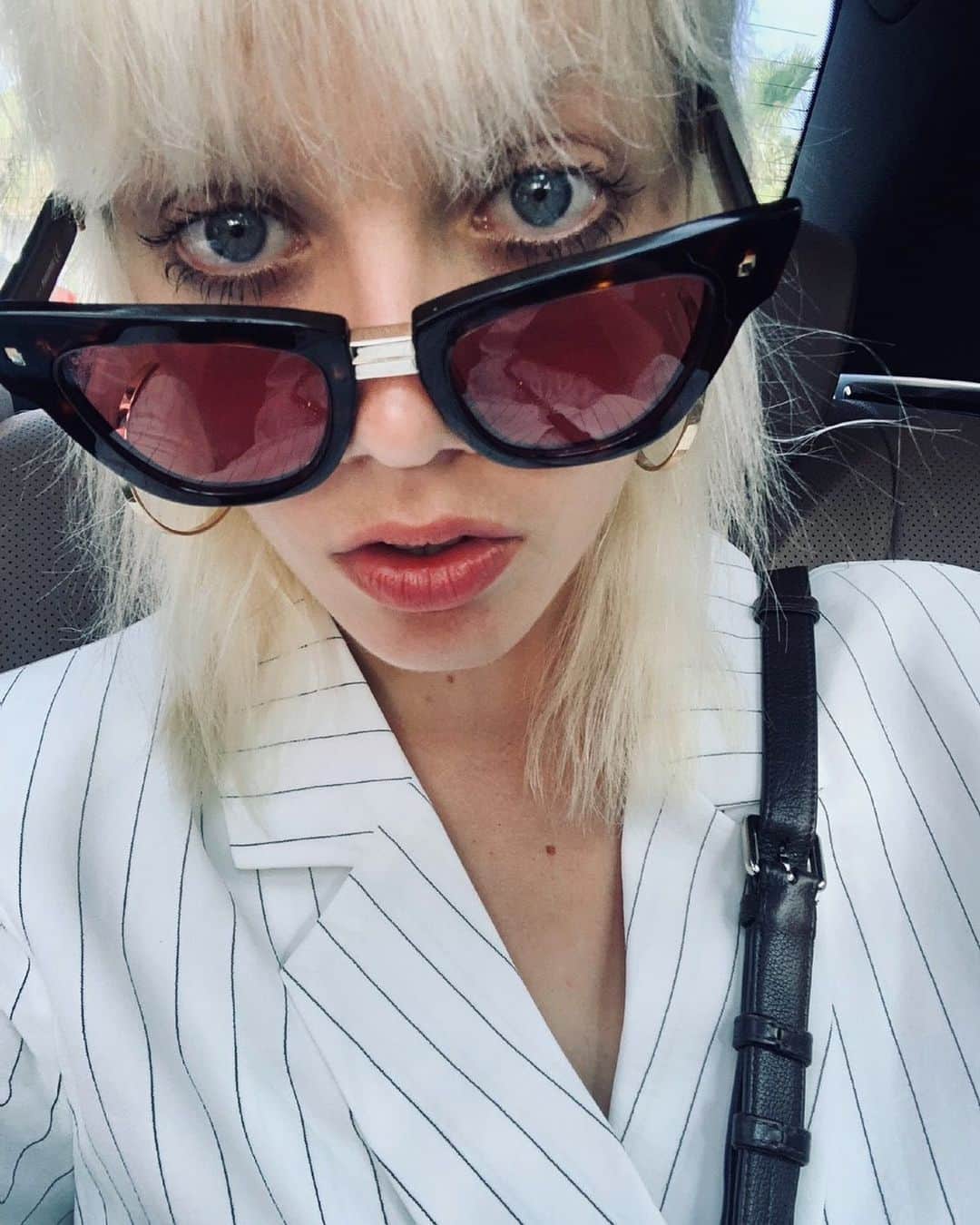 マリヤン・ジョンクマンのインスタグラム：「I CAN - WE CANNES 🔥」
